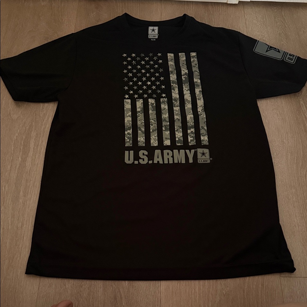 U.S. Army Black Tee with Camo Flag Graphic